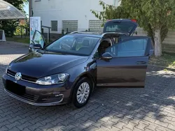 Grau Gebraucht 2015 VW Golf VII LOUNGE Kombi | 7.050 € (Guter Preis)
