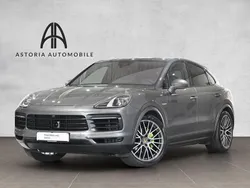 Quarzitgraumetallic Gebraucht 2021 Porsche Cayenne SUV | 67.911 € (Guter Preis)