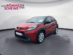 Rot Gebraucht 2022 Toyota Aygo Pulse Kleinwagen | 17.299 € (Fairer Preis)