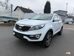 Weiß Gebraucht 2013 Kia Sportage Spirit SUV | 7.300 € (Guter Preis)