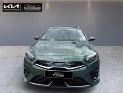 Grün Gebraucht 2024 Kia Ceed Sportswagon Spirit Kombi | 25.980 € (Fairer Preis)