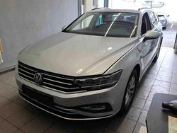 Silber Gebraucht 2022 VW Passat Business Kombi | 22.490 € (Fairer Preis)