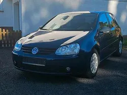 Blau Gebraucht 2006 VW Golf V Limousine | 3.000 € (Fairer Preis)