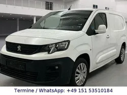 Weiß Gebraucht 2019 Peugeot Partner Van / Kleinbus | 13.999 € (Fairer Preis)