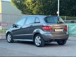 Grau Gebraucht 2008 Mercedes B200 Van / Kleinbus | 3.600 € (Fairer Preis)