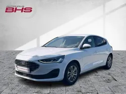 Frozen white (weiß) Gebraucht 2023 Ford Focus Style Limousine | 21.850 € (Guter Preis)
