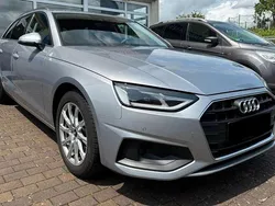 Silber Gebraucht 2023 Audi A4 Advanced Kombi | 27.000 € (Superpreis)