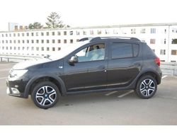 Schwarz (metallic) Gebraucht 2018 Dacia Sandero Kleinwagen | 9.999 € (Fairer Preis)