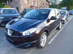 Rot Gebraucht 2012 Nissan Qashqai Acenta SUV | 9.900 € (Etwas zu teuer)