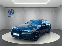Black sapphire metallic Gebraucht 2021 BMW 540 M Sport Kombi | 48.970 € (Fairer Preis)