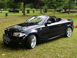 Schwarz Gebraucht 2025 BMW 118 Sport Line Kleinwagen | 17.000 €