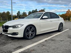 Weiß Gebraucht 2013 BMW 320 Limousine | 11.990 € (Fairer Preis)