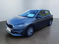 Graphit grau metallic Neu 2025 Skoda Fabia Drive Limousine | 19.000 € (Superpreis)