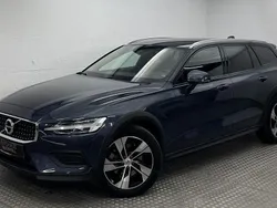Denim blue (metallic) Gebraucht 2022 Volvo V60 CC Kombi | 33.700 € (Superpreis)