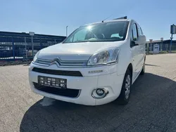 Weiß Gebraucht 2014 Citroën Berlingo Tendance Van / Kleinbus | 5.200 € (Fairer Preis)