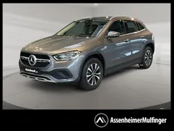 Grau Gebraucht 2022 Mercedes GLA250 Style SUV | 31.949 € (Superpreis)