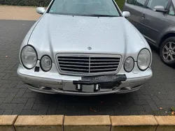 Silber Gebraucht 2000 Mercedes C200 Coupé | 1.200 € (Fairer Preis)