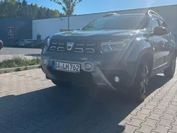 Grau Gebraucht 2022 Dacia Duster Extreme SUV | 18.500 € (Fairer Preis)
