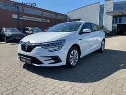 Weiß Gebraucht 2021 Renault Mégane GrandTour Life Kombi | 17.990 € (Teuer)