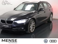 Black sapphire metallic Gebraucht 2016 BMW 330 Sport Line Kombi | 9.900 € (Etwas zu teuer)