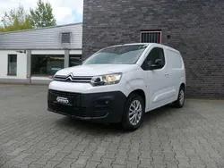 Weiss Gebraucht 2023 Citroën e-Berlingo Van / Kleinbus | 32.188 €