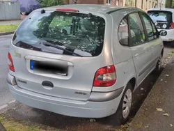 Silber Gebraucht 2001 Renault Scénic Van / Kleinbus | 750 € (Superpreis)
