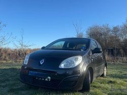 Schwarz Gebraucht 2007 Renault Twingo Authentique Kleinwagen | 1.999 € (Fairer Preis)