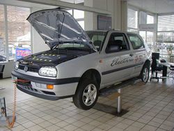 Silber Gebraucht 1997 VW Golf Limousine | 23.000 €