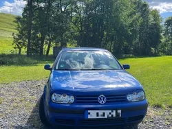 Blau Gebraucht 2001 VW Golf IV Edition Limousine | 750 € (Superpreis)