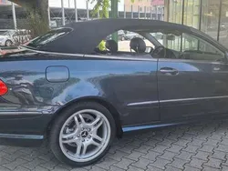 Smaragtschwarz metallic Gebraucht 2003 Mercedes CLK320 Avantgarde Cabrio | 9.950 € (Teuer)