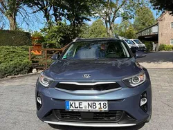 Blau Gebraucht 2018 Kia Stonic Platinum Edition SUV | 11.000 € (Fairer Preis)