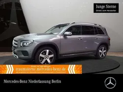 Mercedes GLB220