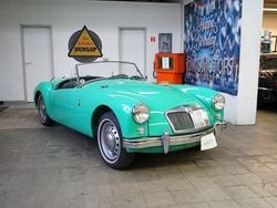 Grün Gebraucht 1958 MG MGA Cabrio | 33.760 €
