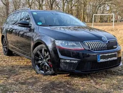 Schwarz Gebraucht 2015 Skoda Octavia RS Kombi | 15.500 € (Fairer Preis)