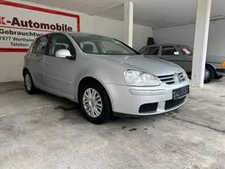 Silber Gebraucht 2005 VW Golf V Comfortline Kleinwagen | 1.500 € (Guter Preis)