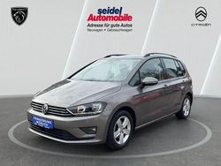 Grau Gebraucht 2015 VW Golf Sportsvan Comfortline Van / Kleinbus | 15.890 € (Fairer Preis)