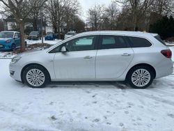 Silber Gebraucht 2013 Opel Astra Kombi | 4.800 € (Superpreis)