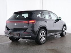 Schwarz kosmosschwarz metallic Gebraucht 2024 Mercedes EQA300 Progressive SUV | 33.490 € (Guter Preis)