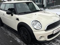 Weiß Gebraucht 2011 Mini ONE Kleinwagen | 3.999 € (Fairer Preis)