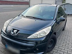 Schwarz Gebraucht 2006 Peugeot 207 Coupé | 1.600 € (Fairer Preis)