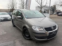 Grau Gebraucht 2009 VW Touran Conceptline Van / Kleinbus | 3.990 € (Etwas zu teuer)