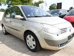 Beige Gebraucht 2006 Renault Scénic II Exception Van / Kleinbus | 1.290 € (Superpreis)