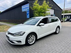 Weiß Gebraucht 2017 VW Golf VII Comfortline Kombi | 9.999 € (Fairer Preis)