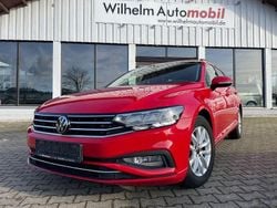 Rot Gebraucht 2023 VW Passat Business Kombi | 20.490 € (Superpreis)