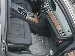 Silber Gebraucht 2011 Mercedes E200 Limousine | 7.300 €