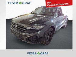 Grenadillschwarz metallic Gebraucht 2025 VW Touareg R-line SUV | 74.990 € (Teuer)