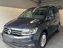 Blau Gebraucht 2018 VW Caddy Van / Kleinbus | 18.950 €