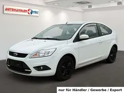 Weiß Gebraucht 2010 Ford Focus Limousine | 2.499 € (Superpreis)