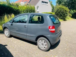 Grau Gebraucht 2006 VW Fox Kleinwagen | 1.790 € (Fairer Preis)