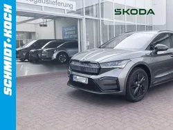 Grau Gebraucht 2025 Skoda Enyaq iV Lounge SUV | 54.950 € (Teuer)